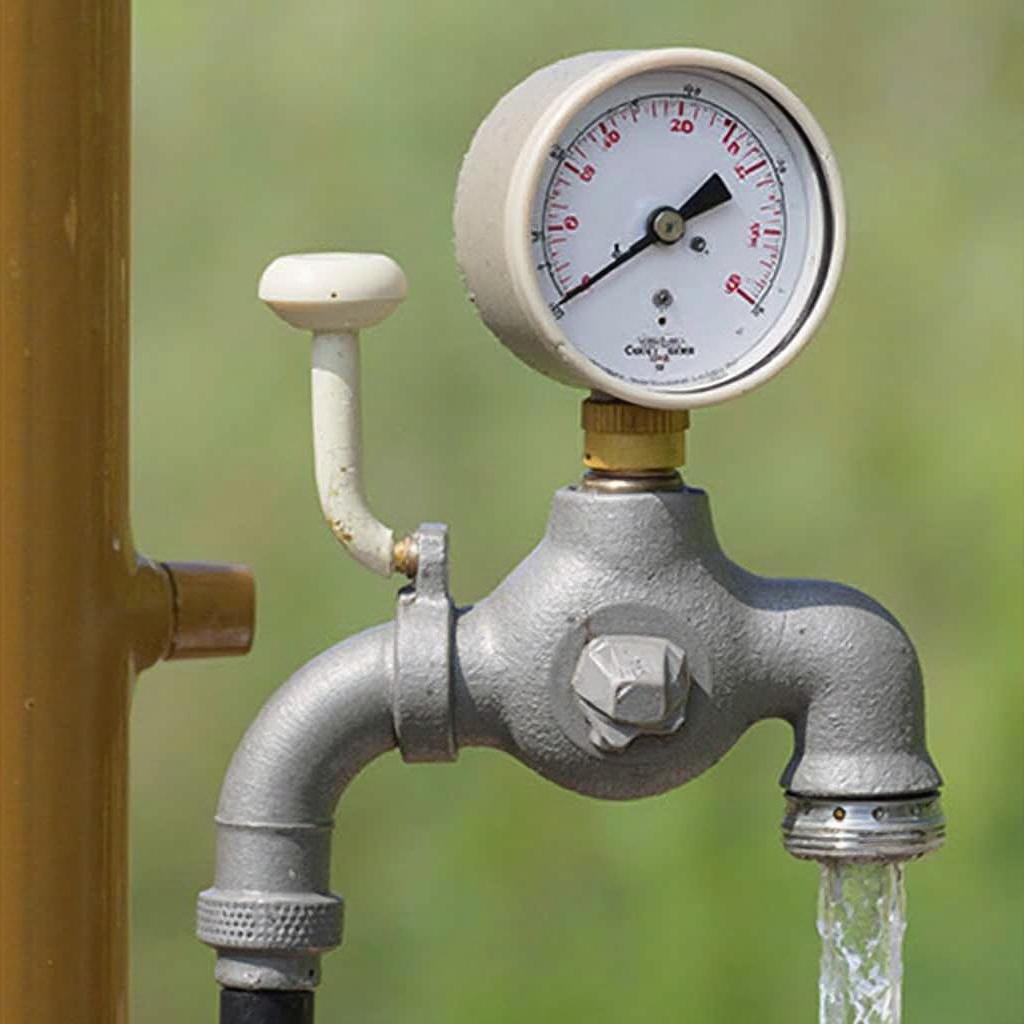 Using a Water Pressure Gauge